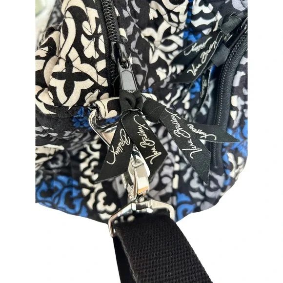 Vera Bradley Baroque Blue Quilted Cotton Duffel Bag Travel Weekend Bag - Picture 5 of 6